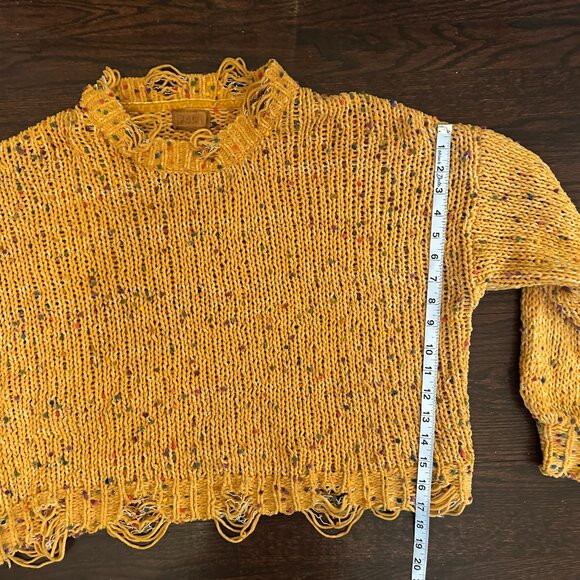 POL Stunning Yellow Distressed Mockneck Cropped Sweater Size Small - Picture 7 of 8